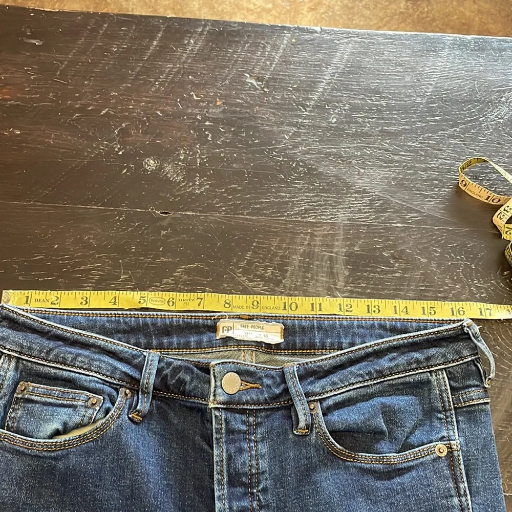 Free People High Waisted Buttonfly Skinny Jeans Size 30.